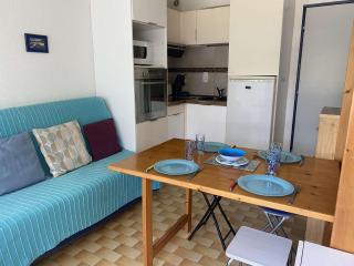 Studio cabine climatisé, plage à 2 pas, 4 couchages, parking privé - FR-1-250-193 - Le Grau-du-Roi - 3