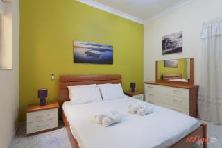 Beachfront 2 Bedroom Holiday Home - Is-Sellum - 4