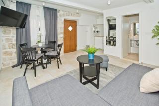 Apartment and Studios Happy Place - Hvar - 1