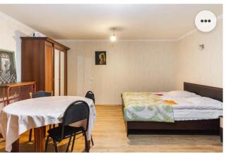 Cozy, Warm & Cheap - Tbilisi - 8