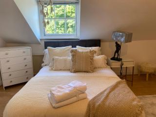 St Augustine's City Centre Townhouse - 7