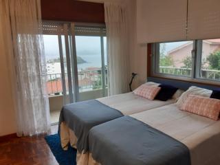 Casa a 2 minutos andando a la playa de Panxón - 0