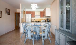 R129 Apartamento con terraza y piscina comunitaria cerca de la playa - 2