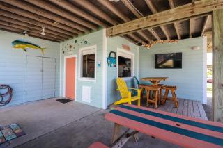 One-of-a-Kind Beach Home with Lounge Bar Game Room - Galveston - 1