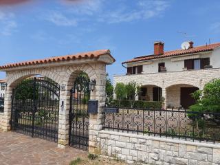 Apartments Mihael and Melani - Poreč - 0