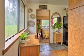Peaceful Cabin on Horse Farm, 5 Mi to Town! - Port Townsend - 1
