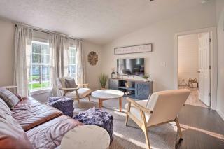 Breezy Coloma Getaway with Grill - 1 Mi to Beaches! - 0