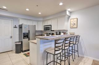 Breezy Lakefront Condo with Balcony and Lake View! - Camdenton - 3
