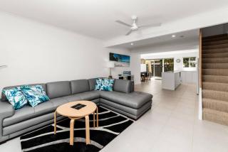 BARBADOS Ultimate Laid-back Holiday - Flat Stroll to River - Noosaville - 0