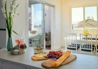 ✰ Luxurious 5 Bedroom PENTHOUSE. Sea Views. Hot Tub. BBQ. Golden Mile - Marbella - 4