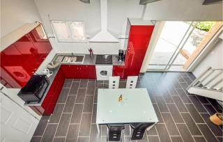 1 Bedroom Gorgeous Home In Rodès - 8