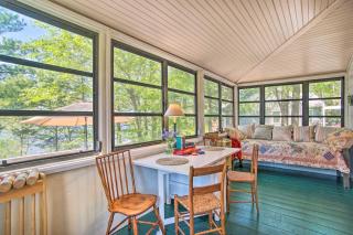 Peaceful Long Pond Cottage with Dock and Views - Rochester - 4