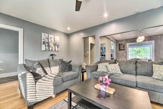 Elegant Detroit Home with Yard about 5 Mi to Dtwn! - Detroit - 5