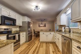Tranquility Hollow, Indoor Pool, Game Room, next to Dollywood - 1