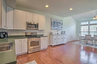 Spacious Millville Townhome Less Than 4 Mi to Beach! - 2