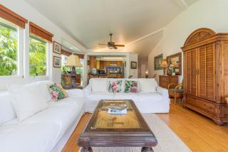 Three-Bedroom Apartment - Princeville - 8