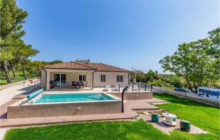 Gorgeous Home In Medulin With Wifi - 1