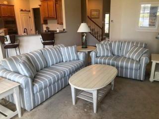 Grande at Canal Pointe 37484 Liverpool Ln - 6