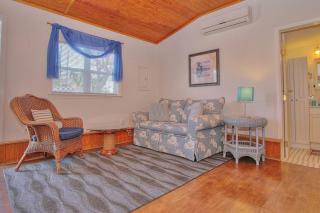 Crescent Beach Bungalow - St. Augustine - 9