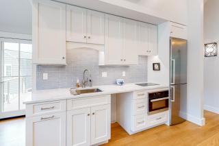 Coveside Carriage House - 3