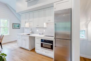 Coveside Carriage House - 2