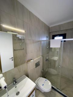 Beacon Hill Suites - 3