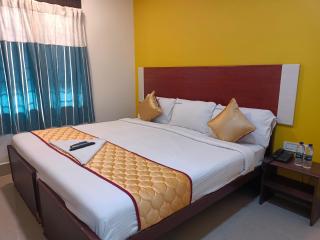 Skyry Hotels Adyar - Chennai - 7