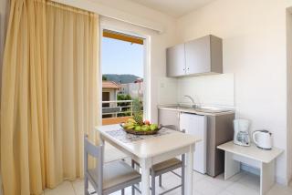 Eugenia Studios & Apartments - Ialyssos - 8