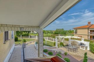 Silvia II with Private Pool - 7