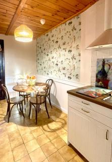 Apple Tree House - 4