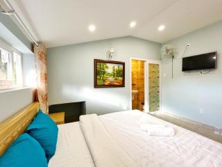 1996 Da Lat Hotel - 5