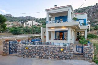 SeaSight Living Apartment - Plytra - 9