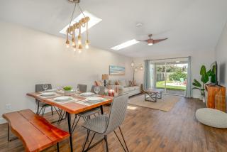 Dog Friendly Home wPrivate Fenced Yard, Garage & Fire Pit STEPS to the Beach! - New Smyrna Beach - 0