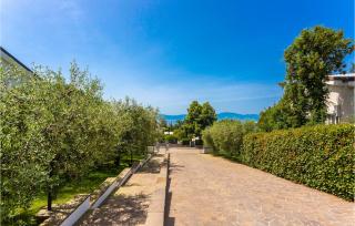 Nice Home In Njivice With Jacuzzi - Njivice - 5