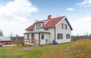 4 Bedroom Stunning Home In Åsenhöga - Åsenhöga - 1