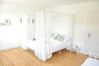 White Midsommar - Stilvolle Wohnung, 3 Schlafzimmer, Wohnzimmer, Küche - Landshut - 9
