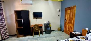 Kikis Court Resort - Hohoe - 9