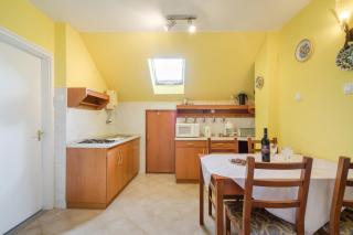 Katica Apartment - Balatonszárszó - 1