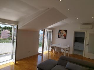 Apartment Nina - Podstrana - 0