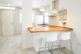 Apartamento Loft con terreno privado y parking compartido - a 800m de Playa Poniente - Benidorm - 2