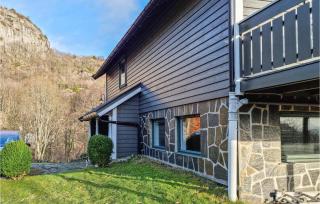 4 Bedroom Beautiful Home In Lyngdal - Lyngdal - 4