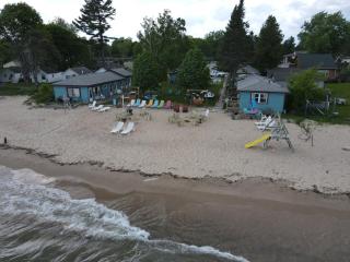 Paradise Beach resort - Tawas City - 8