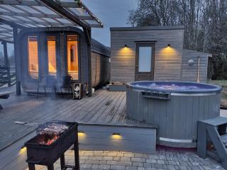 Purenes - Barrel shaped pod with hot tube - Sliseri - 9