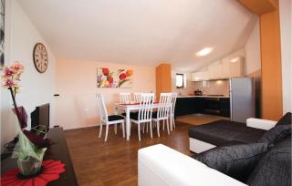 Stunning Apartment In Barban With Wifi - 9