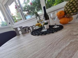 Apartmani Lovre i Zara - 0