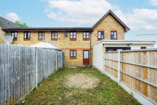 Lovely 2 Bd Hse with Parking near Excel - Londra - 9