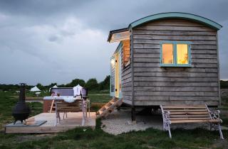Luxury Retreat 30mins Taxi Ride From West London - Chessington - 9