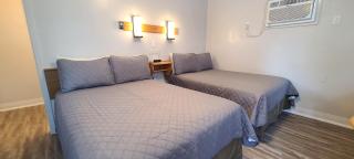 Maple Leaf Motel - Goderich - 9