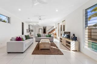 Sand and Sea Beach House - Marcoola - 9