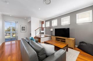 Seaside Beach House - Marcoola - 4